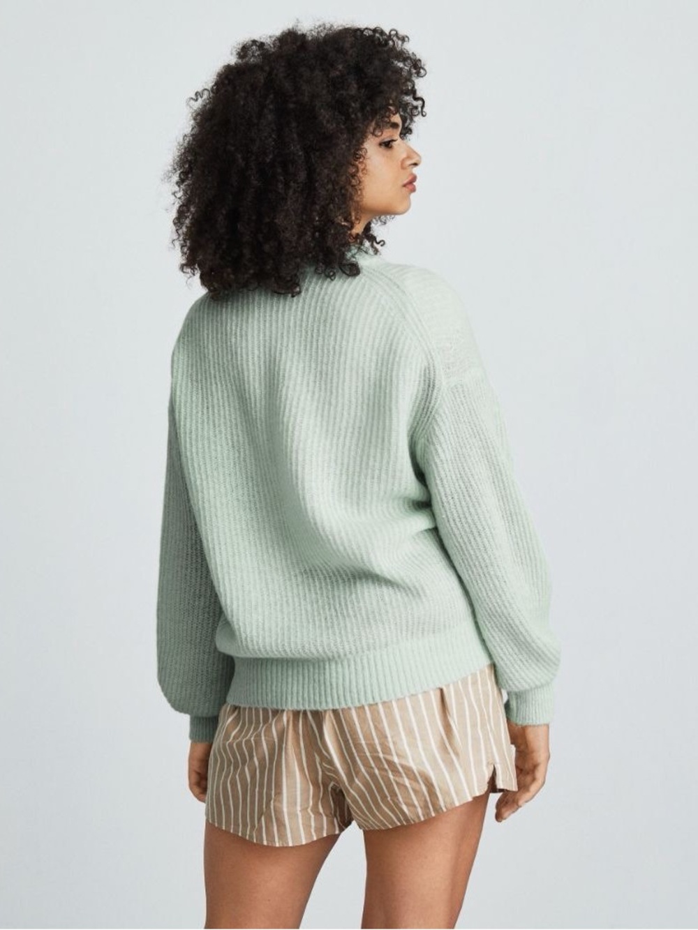EVERLANE • The Oversized Alpaca Crew in Mint - Picture 2 of 10
